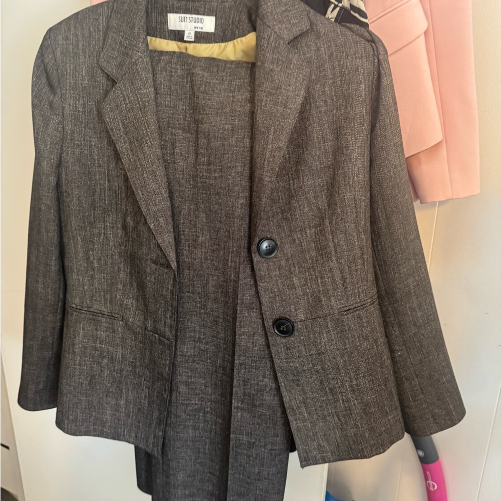 Pant suit